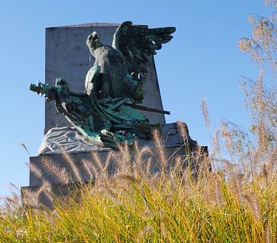 Monument Français de l’Aigle blessé