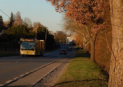 Le long de la route de l’Etat . Le Bus 36 qui remplace le vicinal