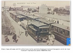 Le quai du tram à Bourgeois