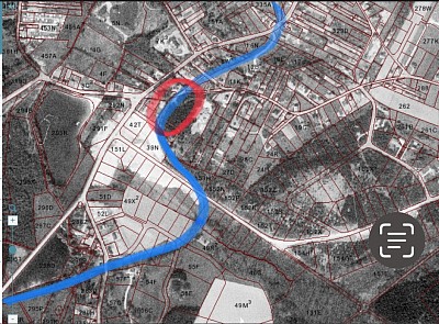 Plus bas que l’arrêt Chapelle le tram entamait une nouvelle courbe pour rejoindre l’avenue du Bois de Chapelle. Ensuite une autre courbe (S) pour remonter la côte de Bourgeois .