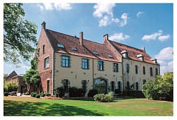 Photo 3 : ferme de l’ancienne Abbaye d’Aywiers - @ Guy Focant